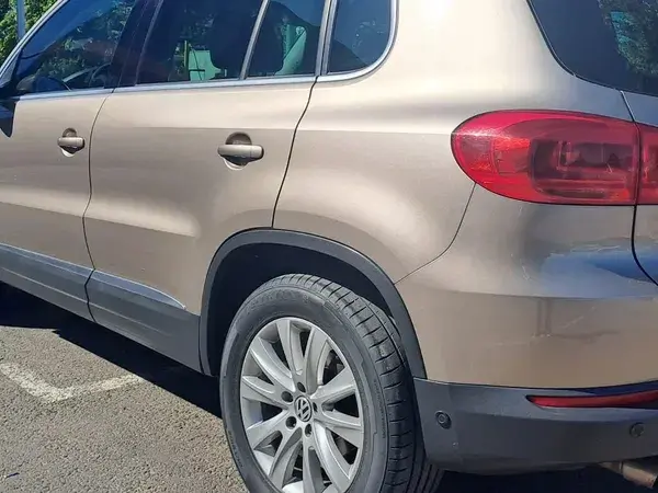 Volkswagen Tiguan 2.0 TDI DPF 4Motion Automatik Track & Field