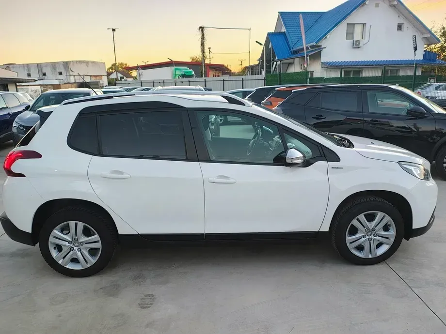 Peugeot 2008 I PureTech 130 GPF Stop&Start Signature — imagine 5