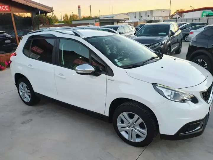 Peugeot 2008 I PureTech 130 GPF Stop&Start Signature
