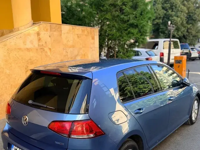 Volkswagen Golf VII
