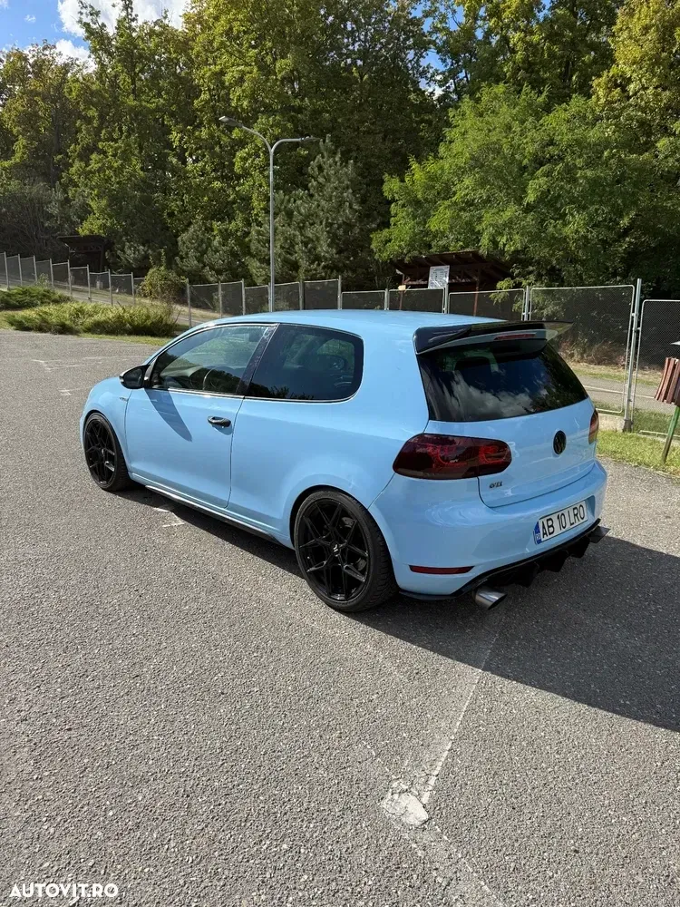 Volkswagen Golf — imagine 5