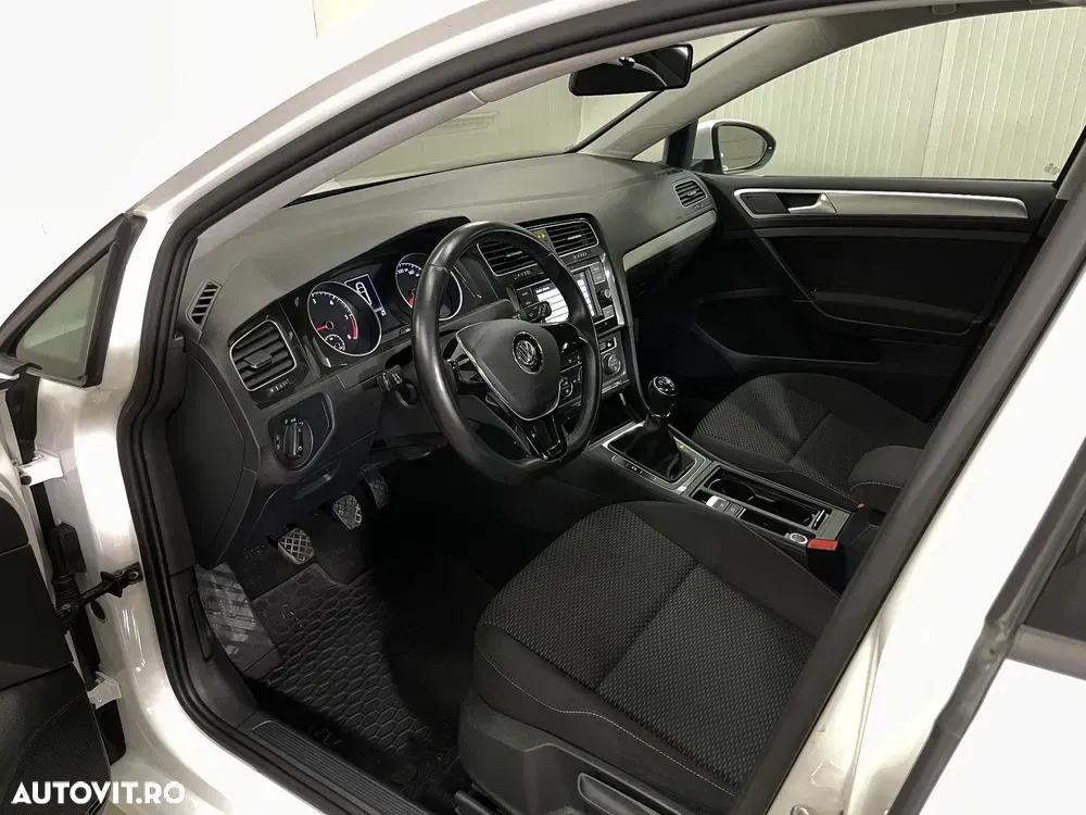 Volkswagen Golf 1.6 TDI Trendline — imagine 5