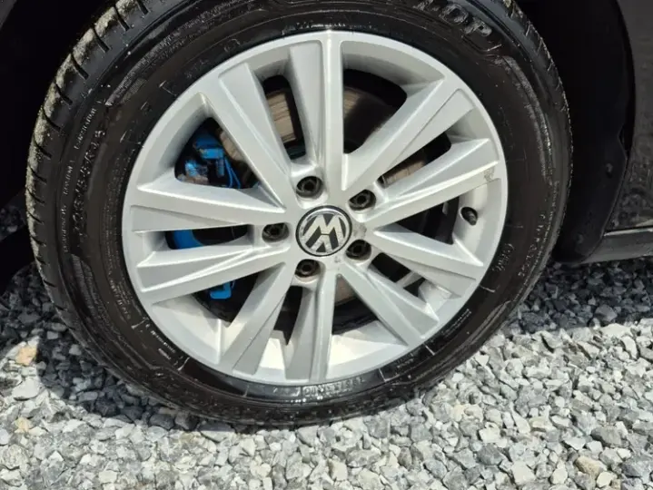 Volkswagen Golf 2.0 TDI DPF DSG Style