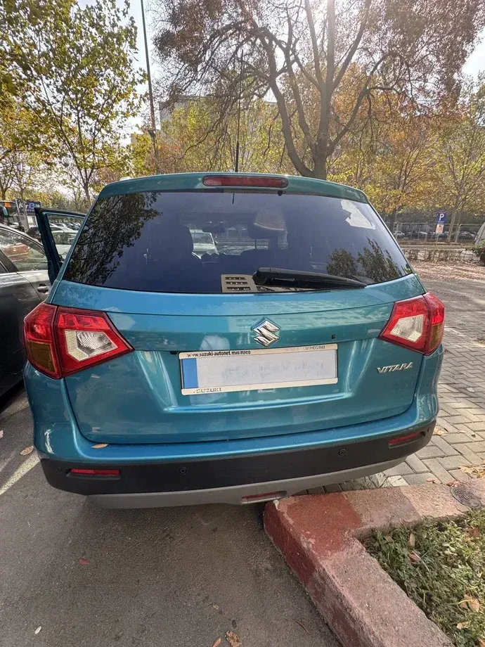 Suzuki Vitara 1.6 4X4 Luxus Aut. — imagine 4
