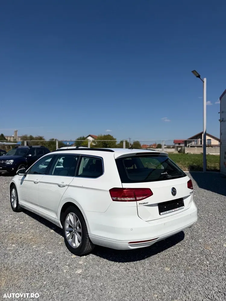 Volkswagen Passat — imagine 4