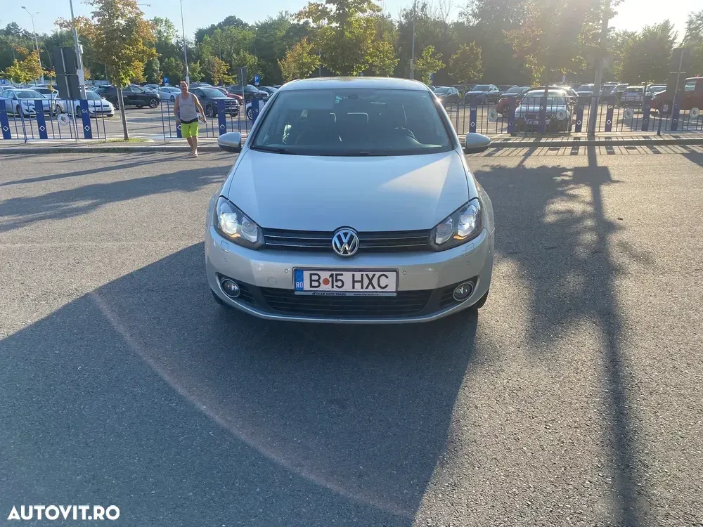 Volkswagen Golf — imagine 3