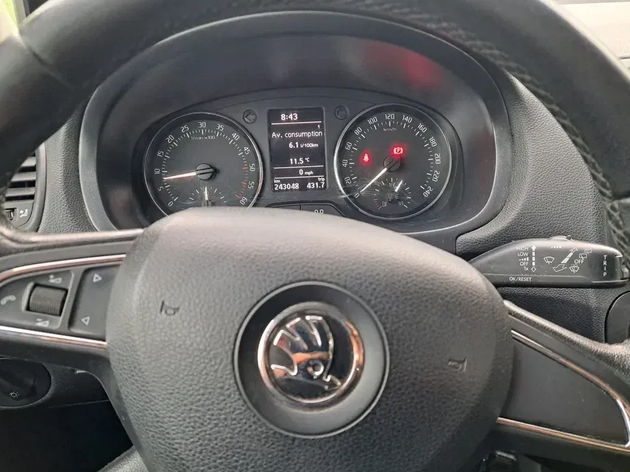 Škoda Roomster 1.6 TDI Ambition — imagine 6