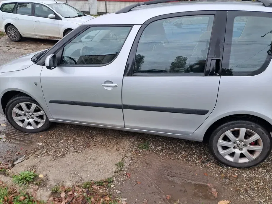 Škoda Roomster 1.6 TDI Ambition — imagine 4