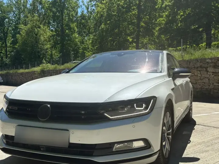 Volkswagen Passat B8 2.0 TDI DSG 4Motion Highline