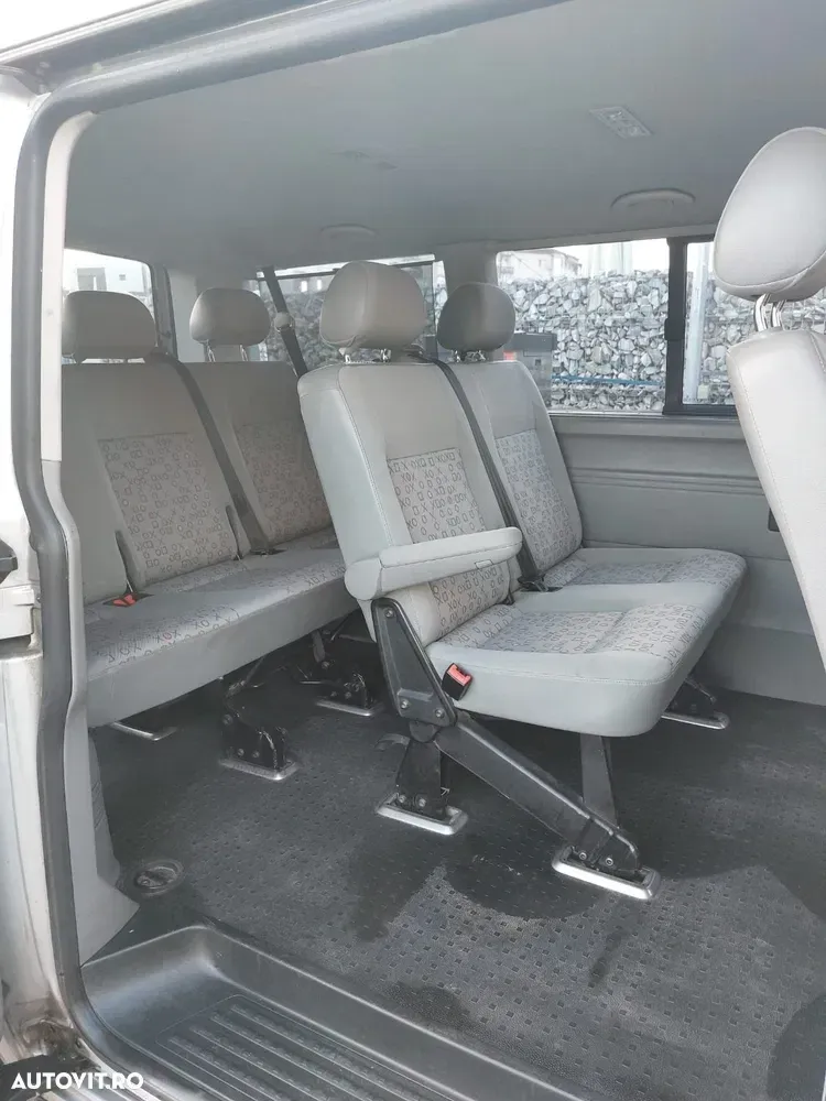 Volkswagen Caravelle — imagine 4