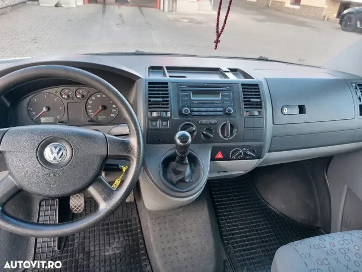 Volkswagen Caravelle