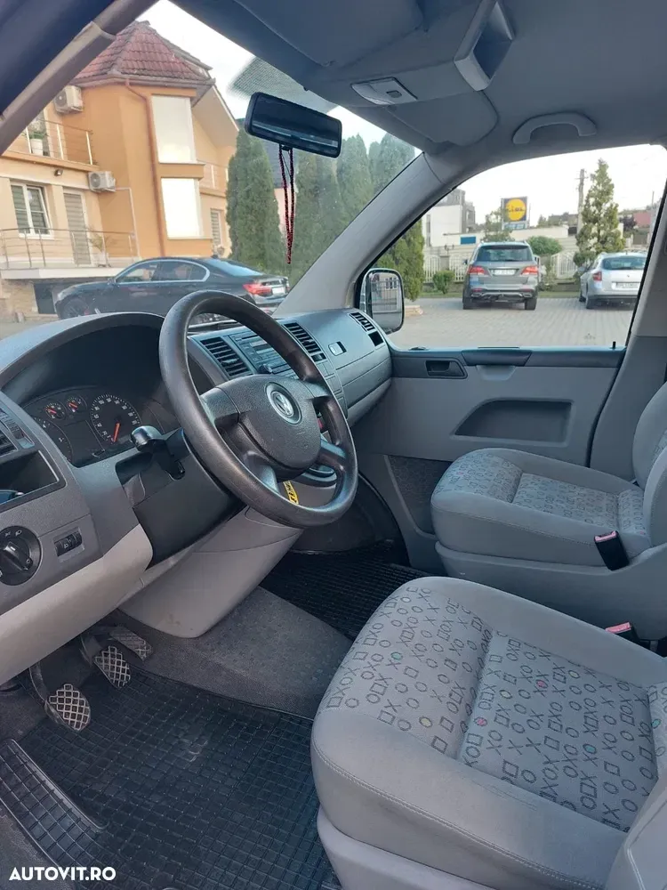 Volkswagen Caravelle — imagine 6