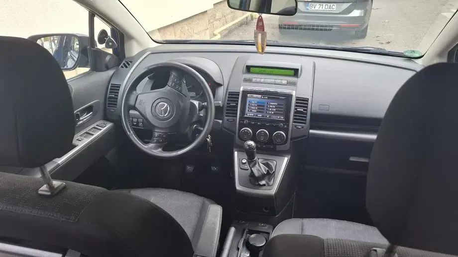 Mazda 5 — imagine 6