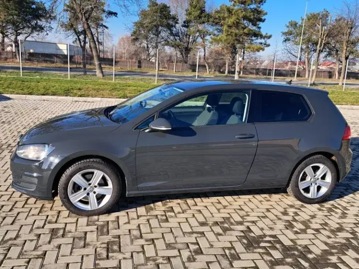 Volkswagen Golf 2.0 TDI DSG Sound