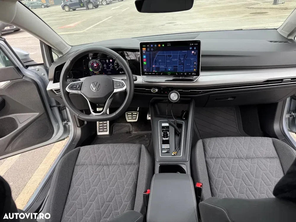 Volkswagen Golf 1.5 eTSI DSG MHEV Life — imagine 5