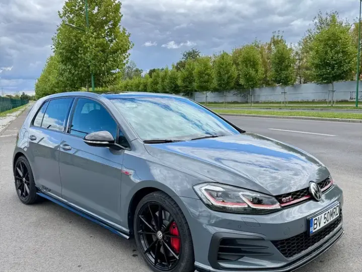 Volkswagen Golf GTI TCR 2.0 TSI OPF DSG