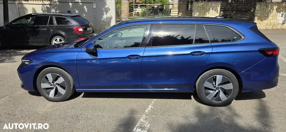 Volkswagen Passat 1.5 eTSI DSG MHEV Base — imagine 3