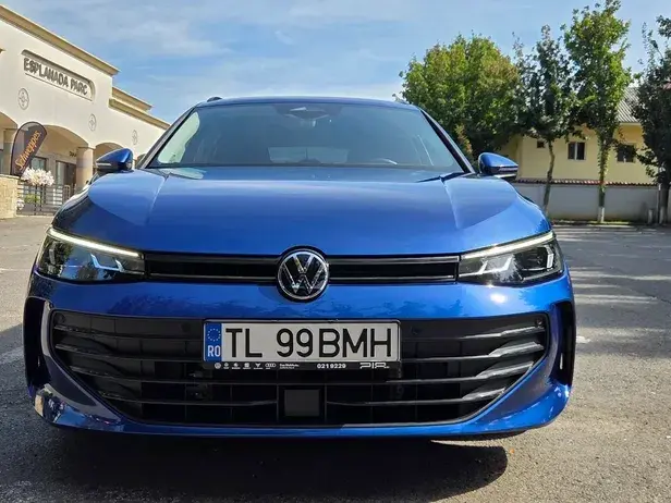 Volkswagen Passat 1.5 eTSI DSG MHEV Base
