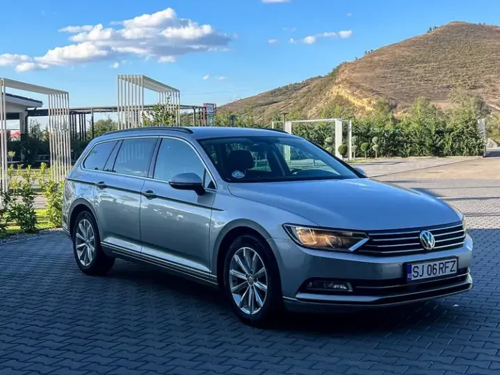 Volkswagen Passat B8 2.0 TDI DSG Highline