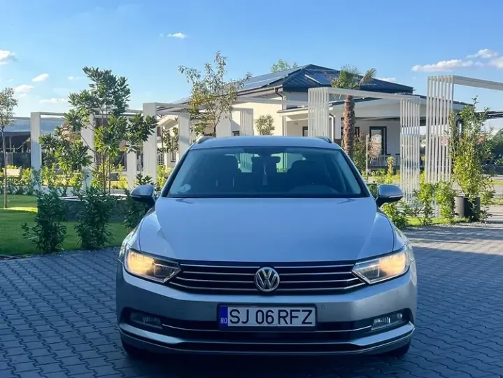 Volkswagen Passat B8 2.0 TDI DSG Highline