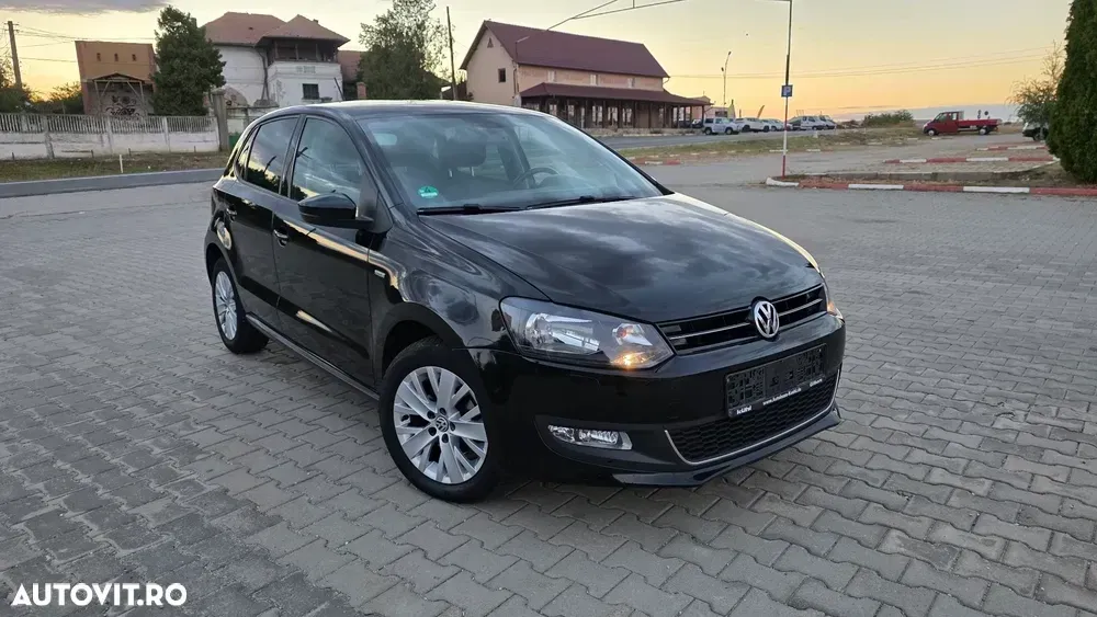 Volkswagen Polo 1.2 Life — imagine 2