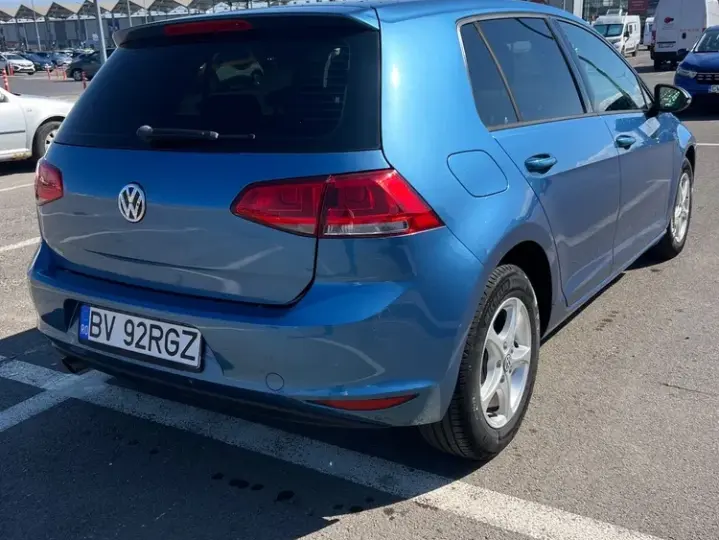 Volkswagen Golf VII 1.6 TDI BMT Comfortline