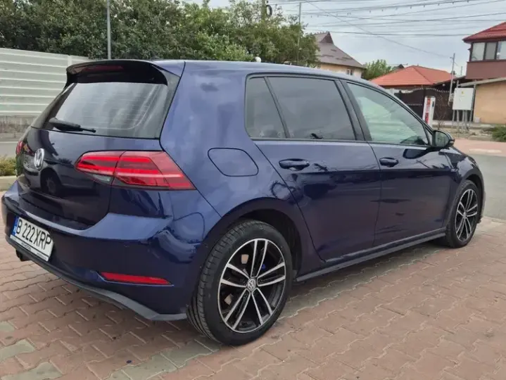 Volkswagen Golf VII