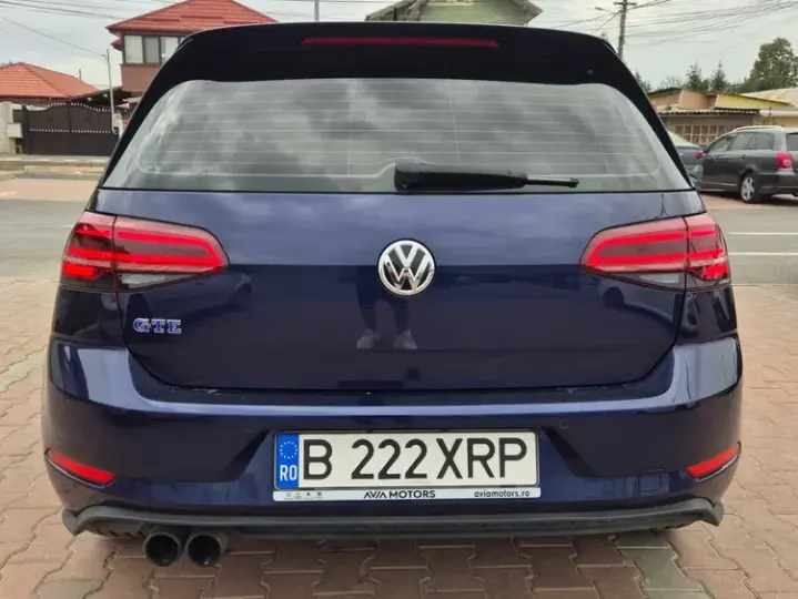 Volkswagen Golf VII