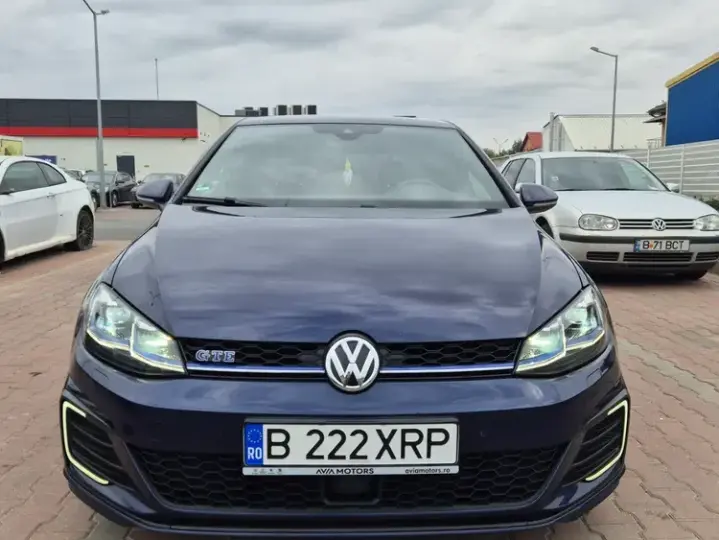 Volkswagen Golf VII