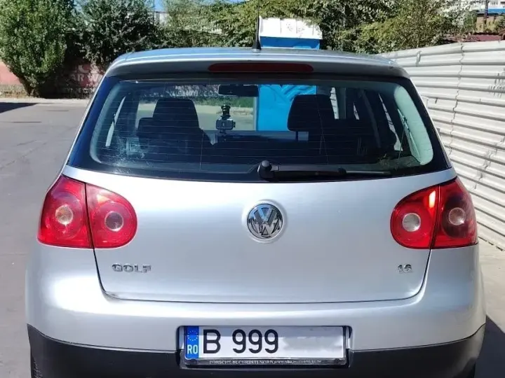 Volkswagen Golf V