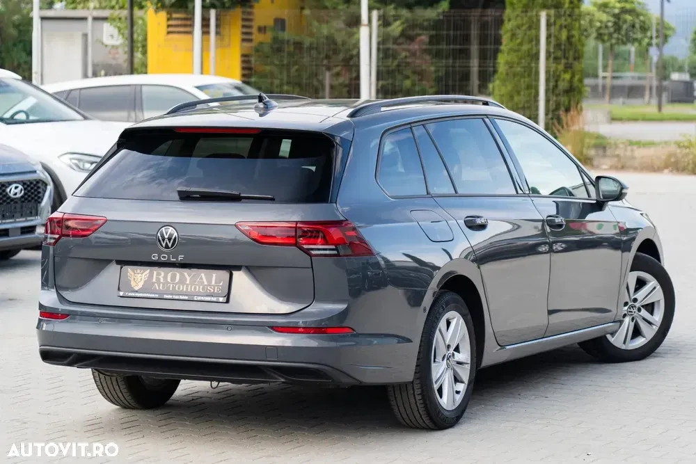 Volkswagen Golf VIII 2.0 TDI 115CP DSG Style — imagine 4