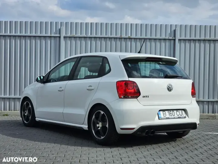 Volkswagen Polo V
