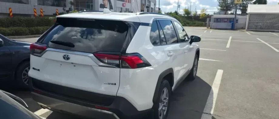 Toyota RAV4 V — imagine 4