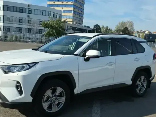 Toyota RAV4 V