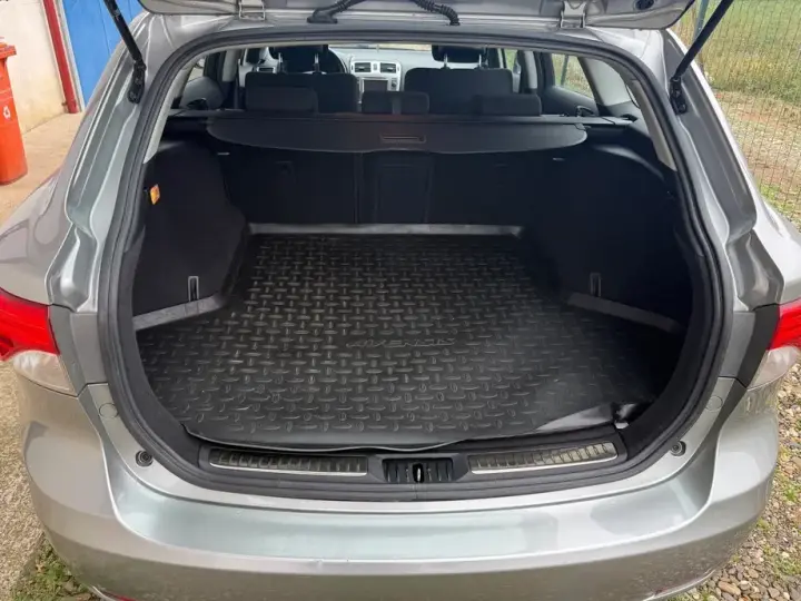 Toyota Avensis III 1.8 Executive