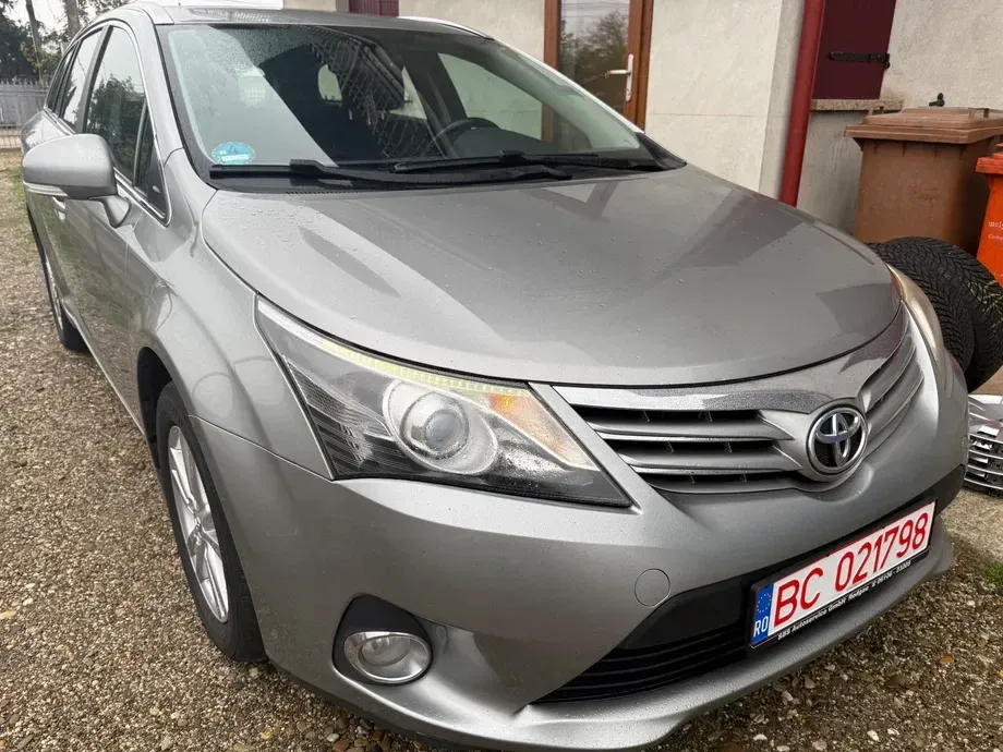 Toyota Avensis III 1.8 Executive — imagine 2