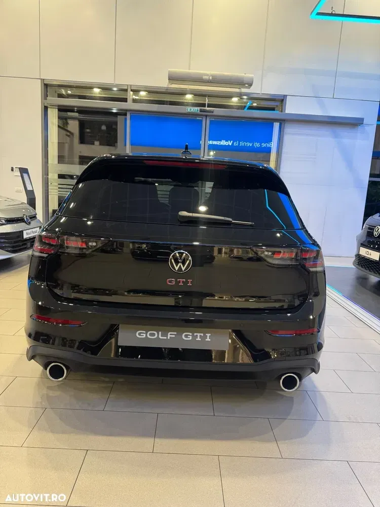 Volkswagen Golf GTI — imagine 4