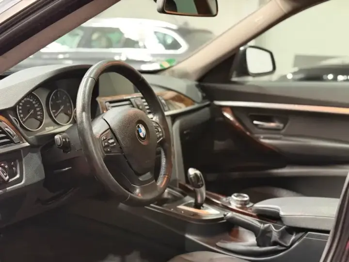 BMW Seria 3 F30/F31/F34 320d xDrive Aut.