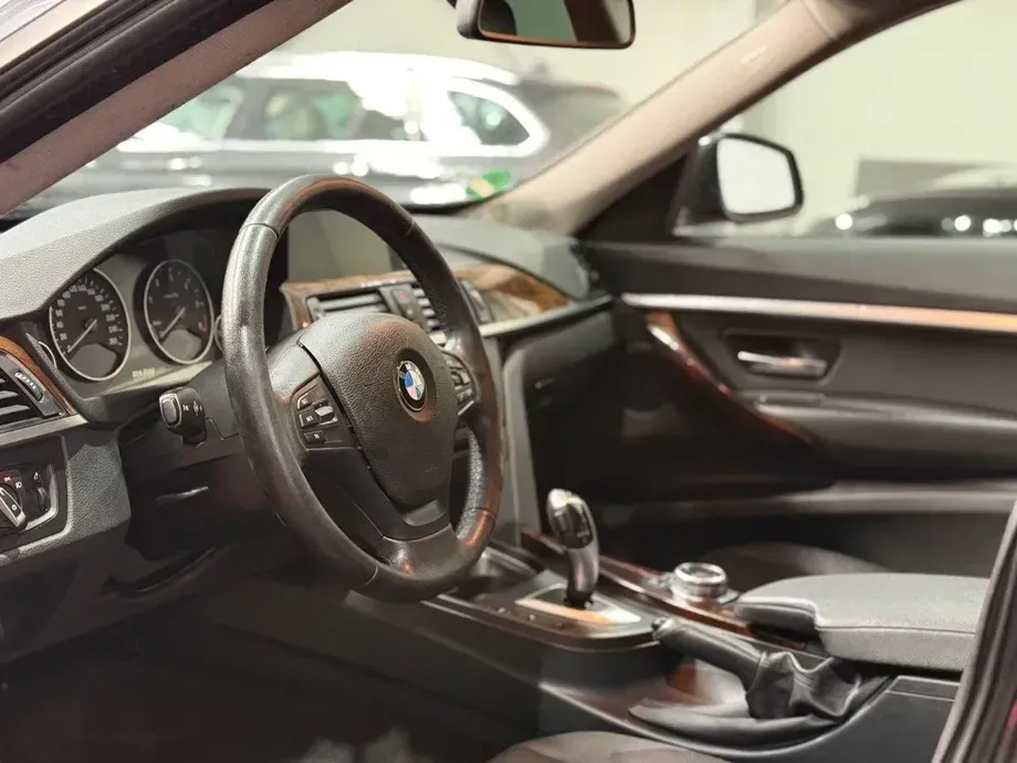 BMW Seria 3 F30/F31/F34 320d xDrive Aut. — imagine 5
