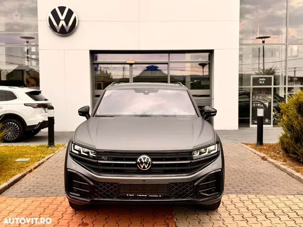 Volkswagen Touareg III V6 TDI 4MOTION R-Line — imagine 3