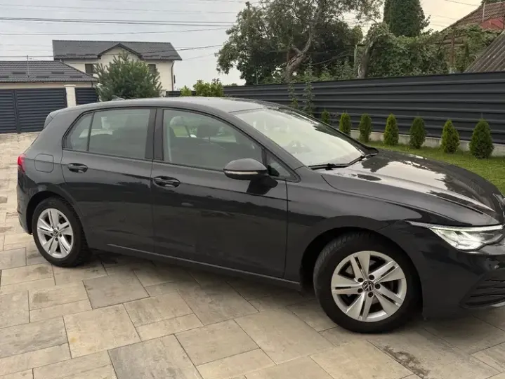 Volkswagen Golf VIII