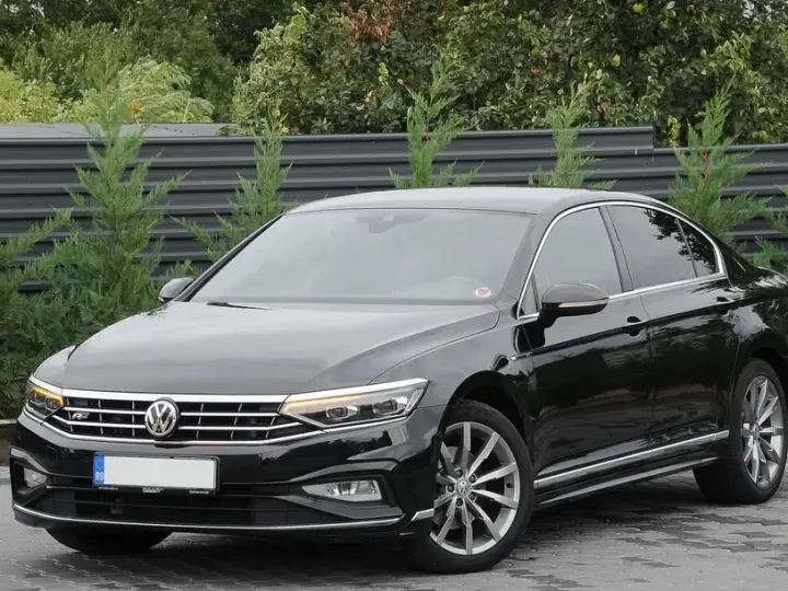 Volkswagen Passat B8 2.0 TDI DSG R Executive