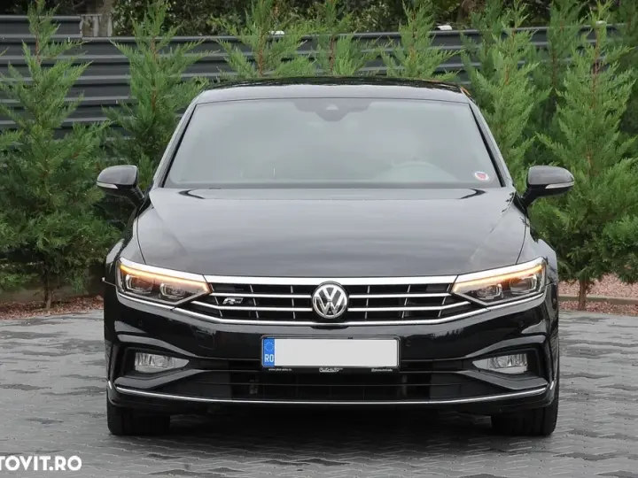 Volkswagen Passat B8 2.0 TDI DSG R Executive