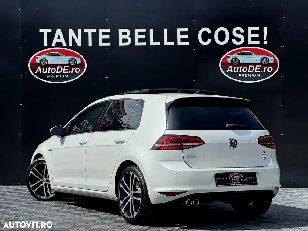 Volkswagen Golf — imagine 3
