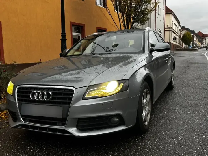 Audi A4 Limuzina