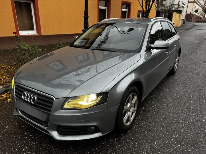 Audi A4 Limuzina