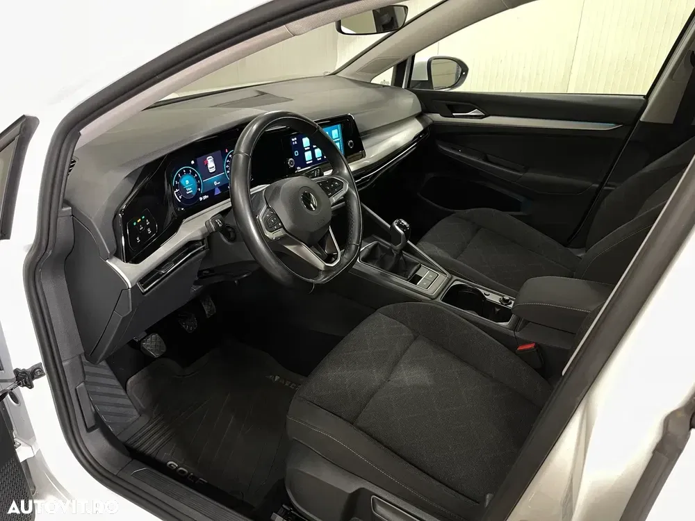 Volkswagen Golf VIII — imagine 5