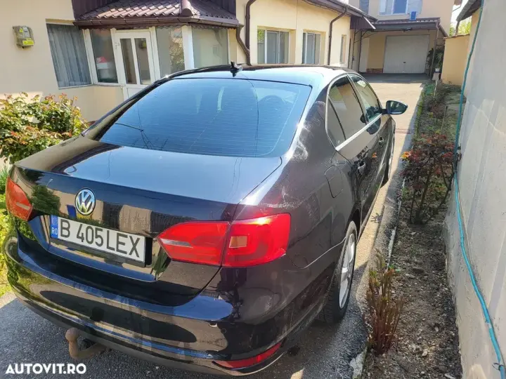 Volkswagen Jetta A6 1.6 TDI DSG Highline