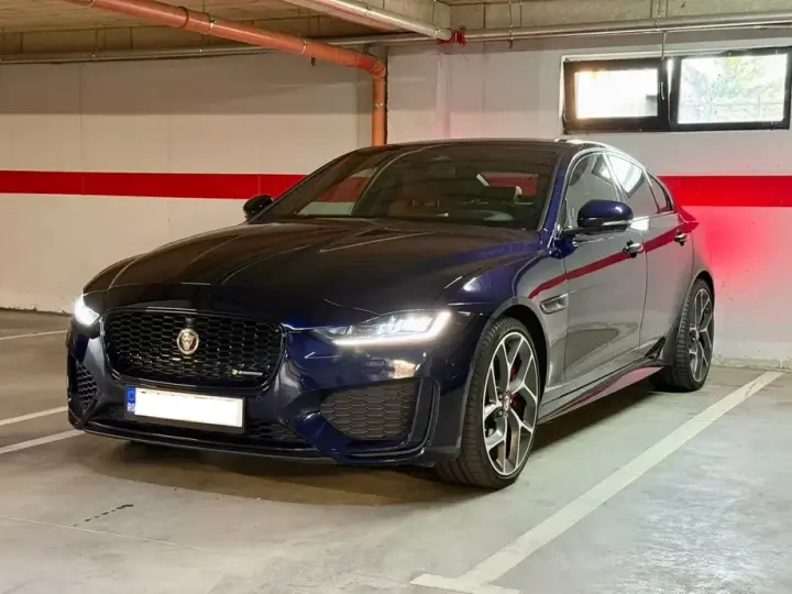 Jaguar XE P300 AWD Aut. R-Dynamic HSE