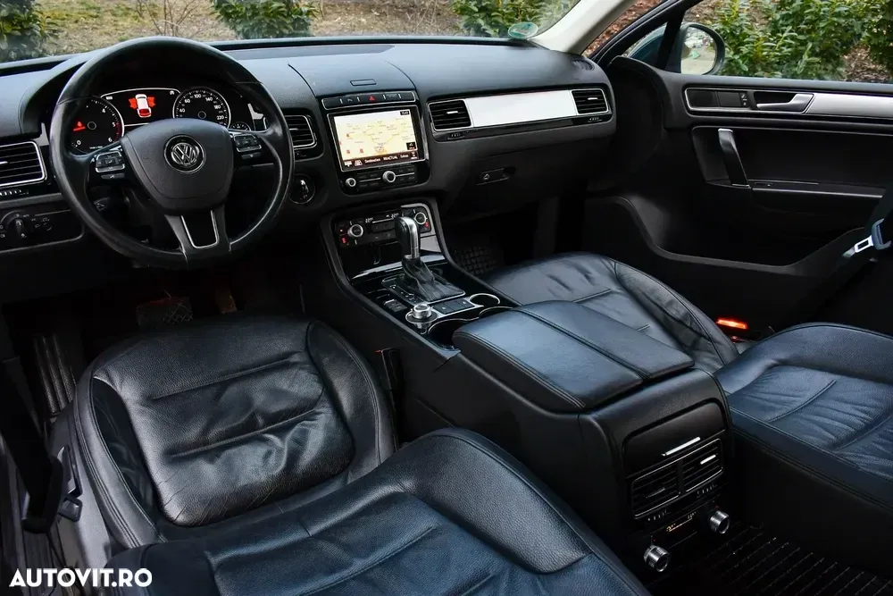 Volkswagen Touareg II 3.0 V6 TDI SCR Blue Motion DPF Automatik Terrain Tech Executive Edition — imagine 5